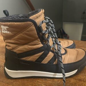 Sorel Brown and Black Lace-Up Boots